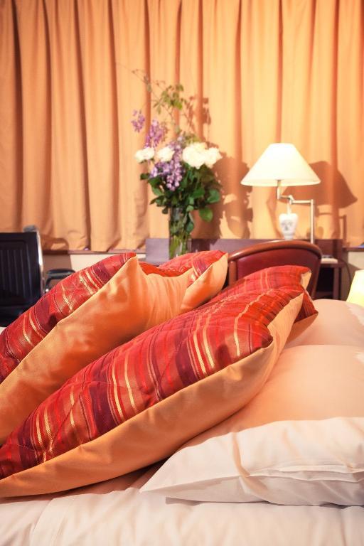 Au Feu De Bois Hotel Amou Стая снимка